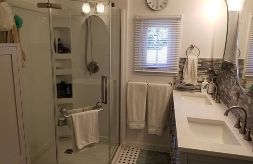 South Bend House | Quaint 4BR-home in historic Marquette Park. Less than 2 miles from Notre Dame.