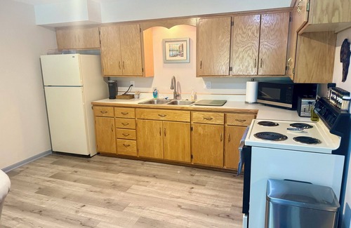 River Falls Apartment | Quaint and Close to Town