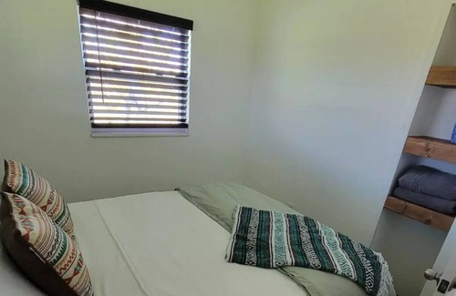 Wimauma Other | Quaint and Rustic Farm stay with screened in banquet barn.