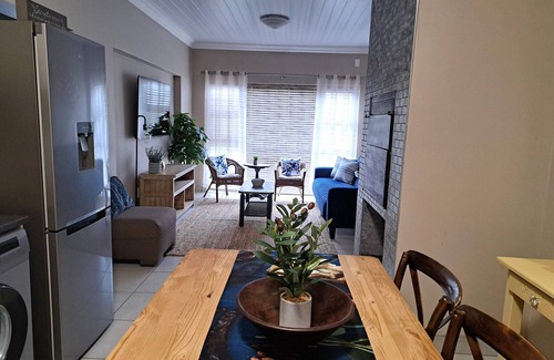 Mossel Bay Apartment | Quaint apartment in charming Diaz Beach