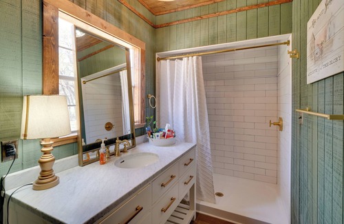 Bandera Apartment | Quaint Bandera Retreat w/ Fire Pit: 3 Mi to Hiking