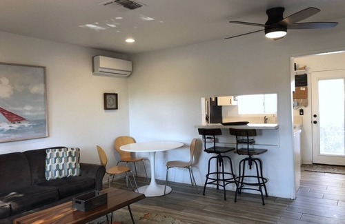 Townsite Cottage | Quaint Beach Cottage