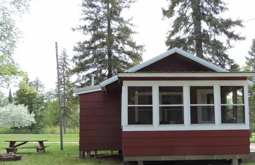 Puposky Cabin | Quaint Cabin in MN Northwoods with exceptional fishing