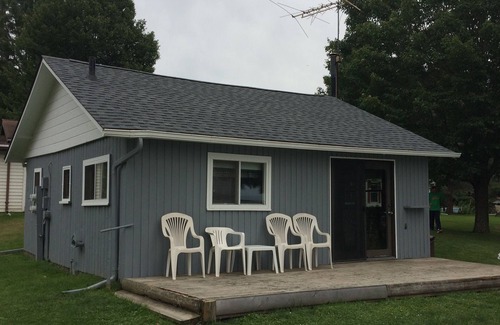 Crandon Cabin | Quaint Cabin With Awesome Views of Lake Metonga