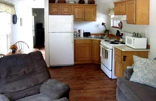 Inverness House | Quaint Cabin with Comfy Interior in Inverness, Florida