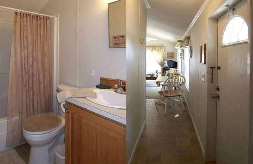 Inverness House | Quaint Cabin with Comfy Interior in Inverness, Florida