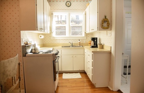 Townsend Cottage | Quaint, charming, lots of character in this 90-year-old cottage in Townsend, TN.