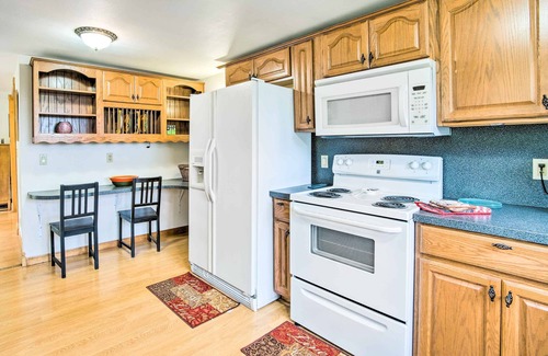 Coquille House | Quaint Coquille Getaway Near Beaches + Parks!