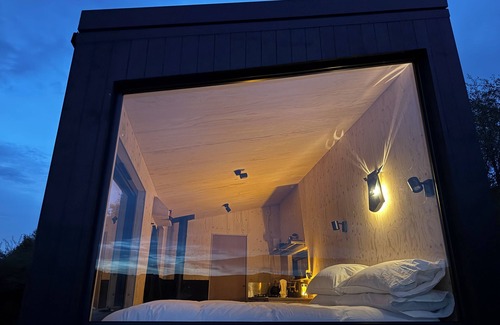Hope Valley Cabin | Quaint & cosy cabin tucked away in a private slice of Peak District countryside.