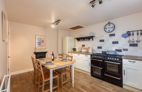 Wrelton Cottage | Quaint Cottage on the edge of the North Yorkshire Moors National Park - Sleeps 4 & Pet Friendly