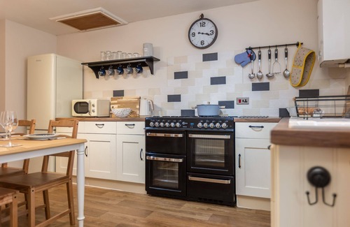 Wrelton Cottage | Quaint Cottage on the edge of the North Yorkshire Moors National Park - Sleeps 4 & Pet Friendly