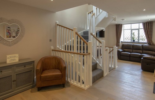Prenteg Cottage | Quaint Cottage with Hot Tub