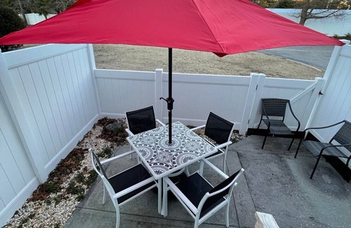 Myrtle Beach Condo | Quaint Cozy Beach Haven, rented by month and on.