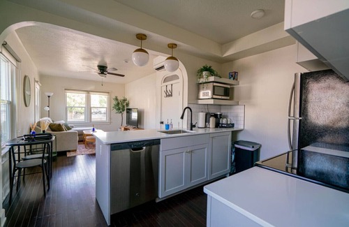 Central City Apartment | Quaint & Cozy SLC Apartment near Trolley Square