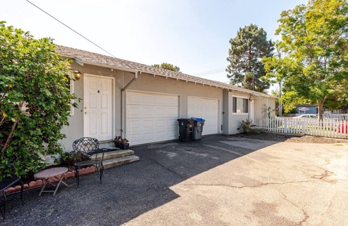 Mountain View House | Quaint, cute two bedroom home
