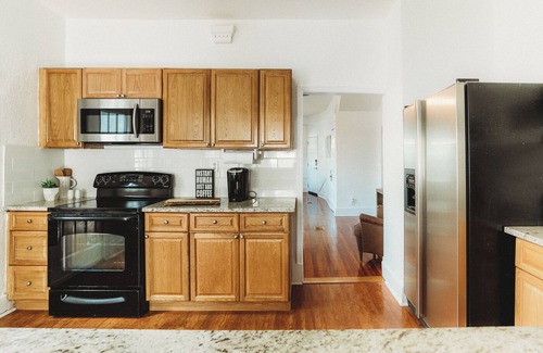 Historic Uptown House | Quaint Downstairs Historic Bungalow in Downtown St Pete