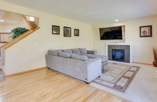 Federal Way House | Quaint Federal Way Home: 21 Mi to Downtown Seattle