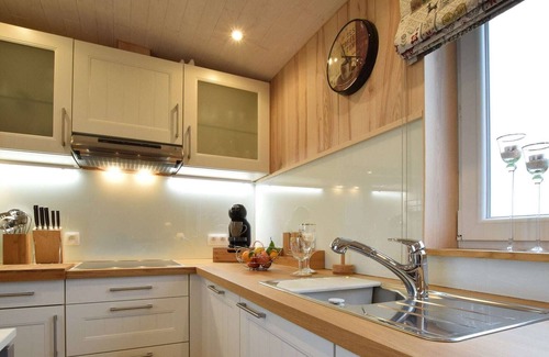 Vielsalm Cottage | Quaint Mobile Home with Sauna in Vielsalm