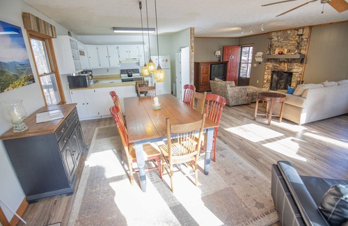 Gerton House | Quaint mountain cabin nestled in the woods, midway between Asheville & Lake Lure