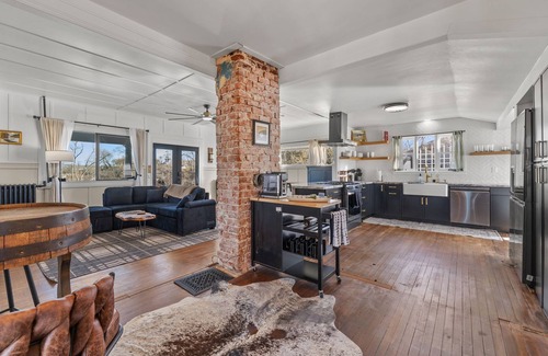 Prescott House | Quaint newly remodeled 4 bed home with Whiskey Room, half mile to Whiskey Row