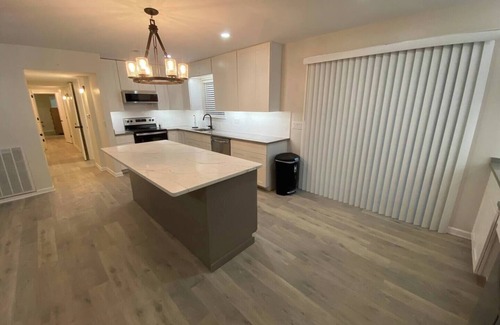 Laurel Bay House | Quaint Oasis