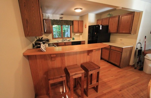 Moscow House | Quaint Stowe Vermont Cabin