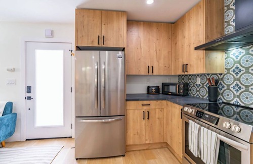 Hillcrest Apartment | Quaint Studio in Charming Marston Hills