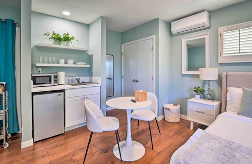 Ladera Heights Apartment | Quaint Studio in Los Angeles - Ideal Location
