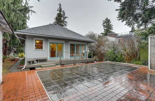 Old Ballard Apartment | Quaint Studio w/Sauna: 5 Mi to Space Needle