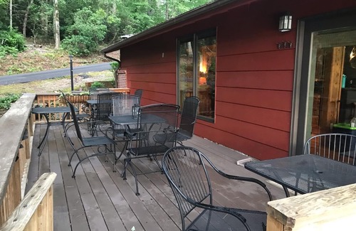 Mountain Rest Cabin | Quaint two bedroom cabin just a few steps away from and on Mountain Rest Lake.