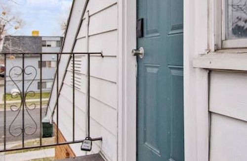 Liberty Wells House | Quaint Upstairs SLC Apartment