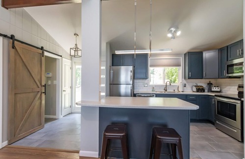 Mount Holly House | Quaint waterfront home with private beach