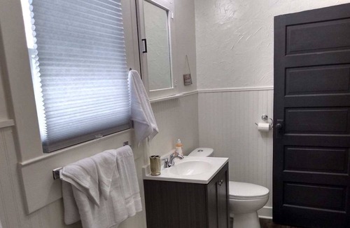 Holy Cross House | Quaintness on Sturm Avenue- 3BD; Pet Friendly next to Downtown Indy