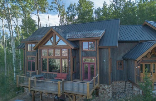 Telluride House | Quakey Lane-Ski Ranches-Curate Telluride, VIEWS, Hot Tub, Fireplace, Privacy