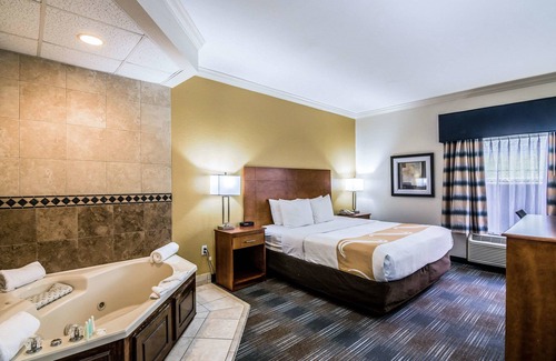 Alexander City Hotel | Quality Inn Alexander City
