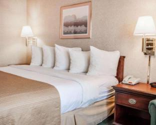 Beloit Hotel | Quality Inn Beloit