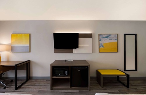 Artesia Hotel | Quality Inn & Suites Artesia