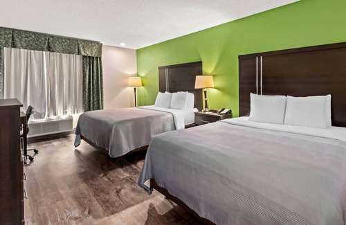 Granbury Hotel | Quality Inn & Suites - Granbury