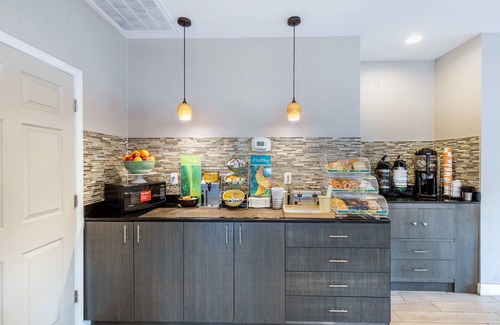 Lexington Hotel | Quality Inn & Suites Lexington