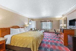 Mira Costa Hotel | Quality Inn & Suites Oceanside Near Camp Pendleton