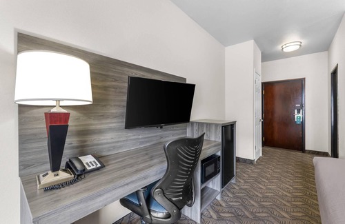 Salt Lake City Hotel | Quality Inn & Suites Salt Lake City Airport West