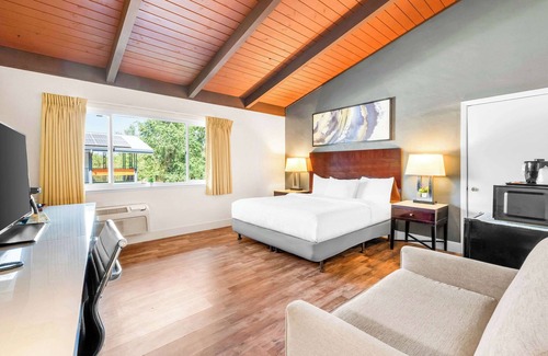 Jackson Hotel | Quality Inn & Suites