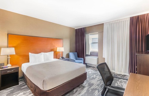 Mississauga Hotel | Quality Inn Toronto Airport