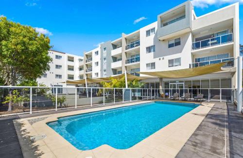 Wollongong Apartment | Quality Suites Pioneer Sands