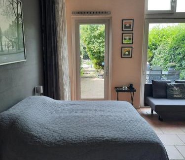 Nieuw-West Apartment | Quarenta Studio