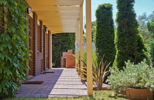 Portsea House | Quarterdeck - Picturesque location close to Shelley Beach!