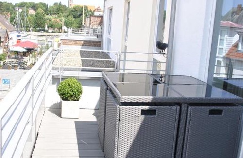 Eckernfoerde Apartment | Quartier Hafenspitze Ferienwohnung "JungfernEcke"