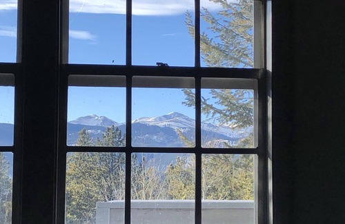 Black Hawk House | Quartz Point Ranch: 20 beautiful acres to roam!