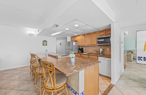 Ocean City Apartment | Quay 1008 Direct Ocean Front in/outdoor Pools