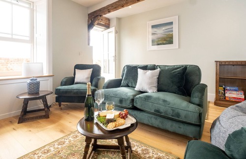 Orford Cottage | Quay View - sleeps 6 guests in 3 bedrooms